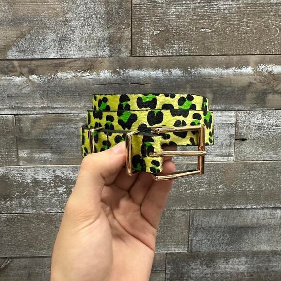 Cheetah leapord print green and - Picture 2 of 4